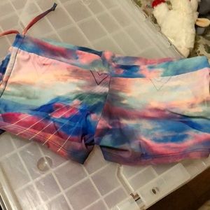 Onzie hot yoga shorts size S/M